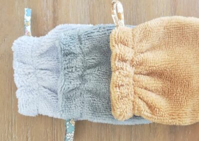 accessoires : 3 mini gants. Idéal pour les petites mains mais également pour les adultes. vendu individuellement ou en lot, les coloris sont au choix.